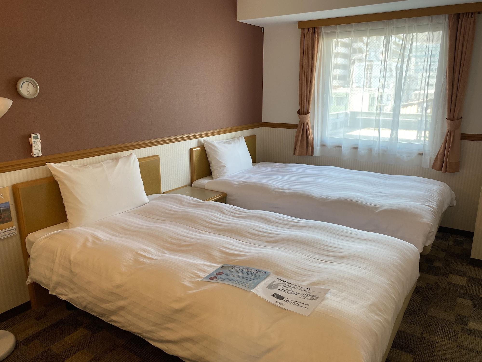 Toyoko Inn Okayama Eki Nishi Guchi Migi Eksteriør bilde